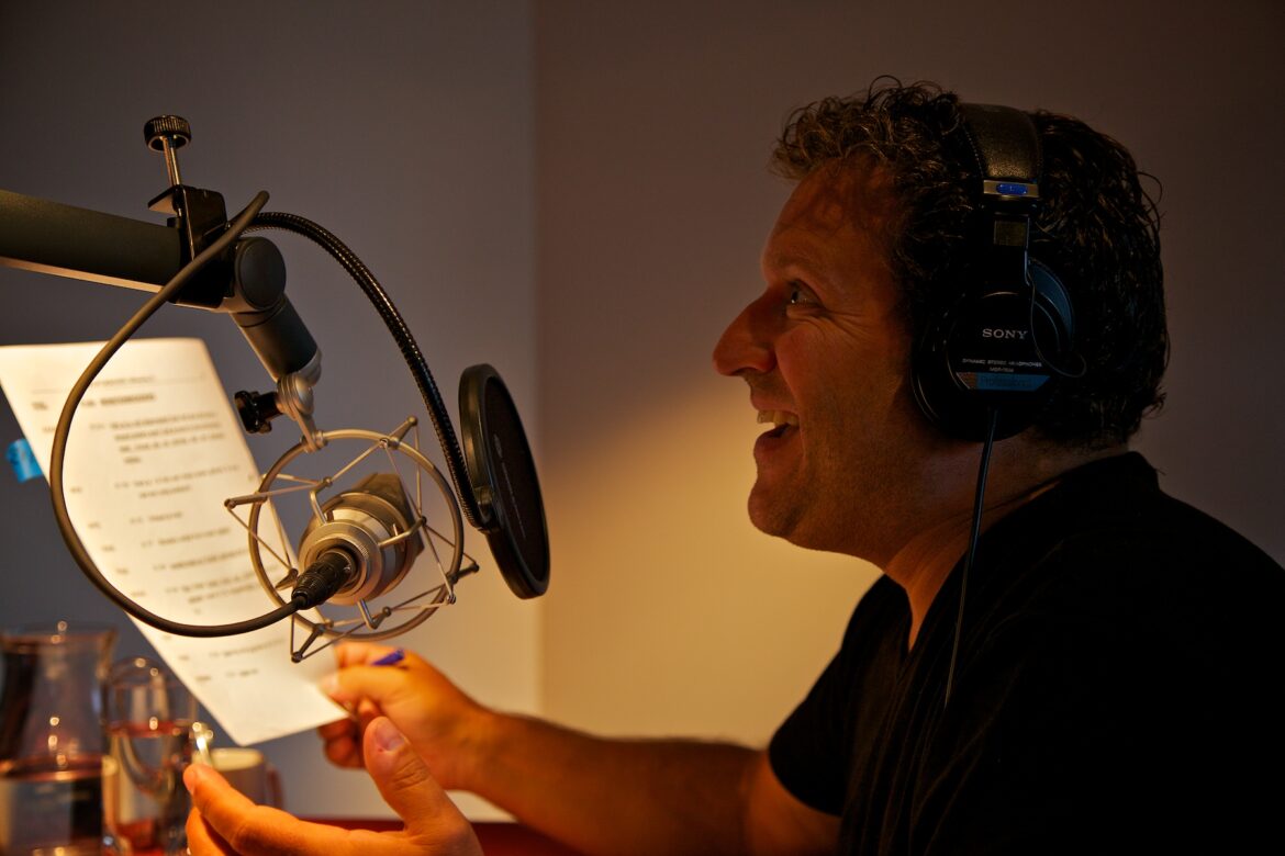 Choosing the Right Voice over Talent for Your Project